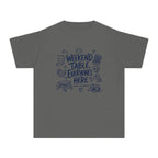 Weekend Table Everyone's Here Youth Tee – Kids' Comfort Colors Family Getaway Shirt in Pepper – flat lay