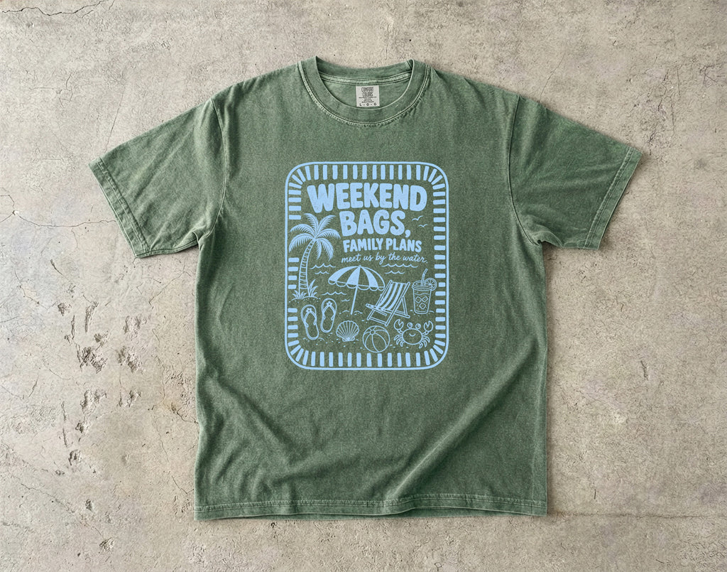 Weekend Bags Family Plans Beach Vacation Shirt in Moss – flat lay